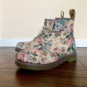 Dr. Martens Castel Beige Needlepoint